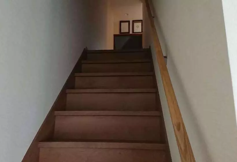 Majatalo Guesthouse Kumano