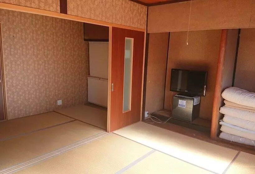 Majatalo Guesthouse Kumano