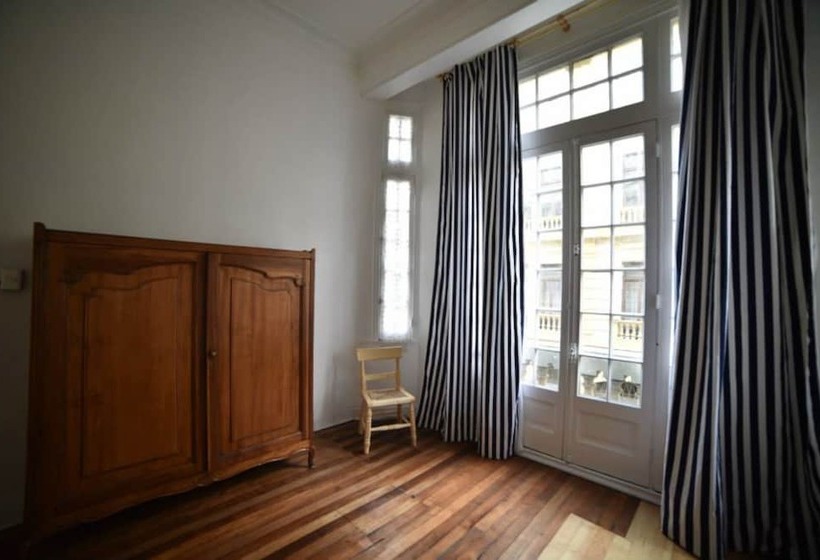 هاستل Hostal Casaplan