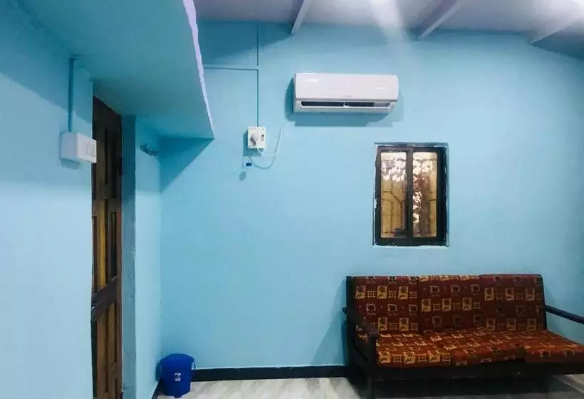 ホテル Divekar Aamrai   A Farmhouse In The Arms Of Kokan