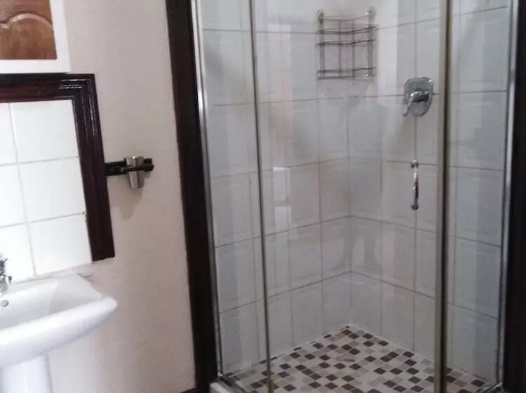 ペンション Khokha Moya Guesthouse