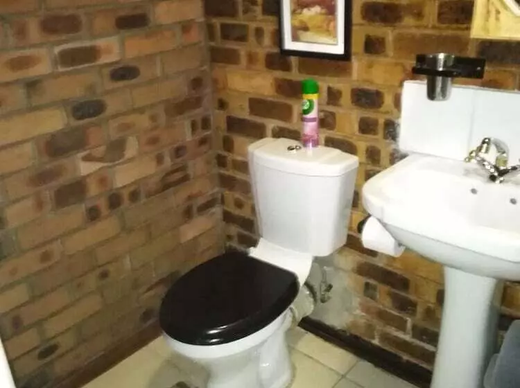 ペンション Khokha Moya Guesthouse