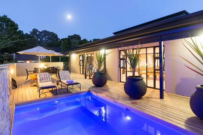ペンション The Greens Guest House