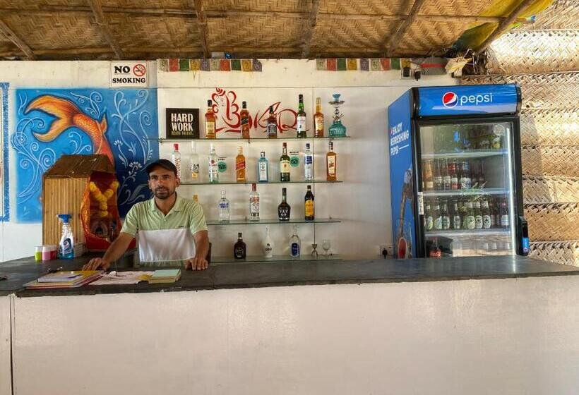 אתר נופש Omkar Beach Bungalow