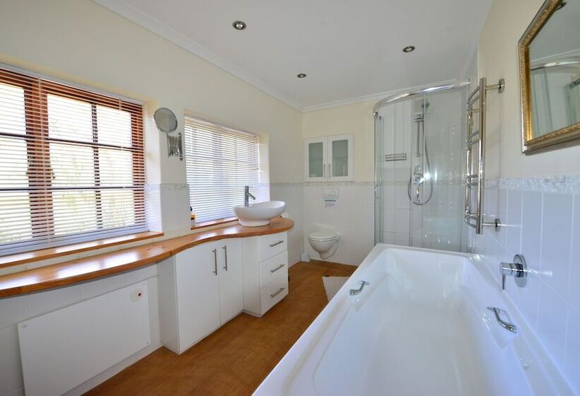 膳宿费 Acara Guesthouse & Cottages