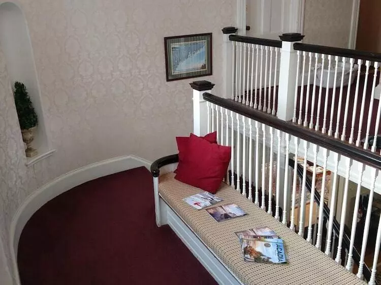 ユースホステル Saltair Inn Waterfront B&b