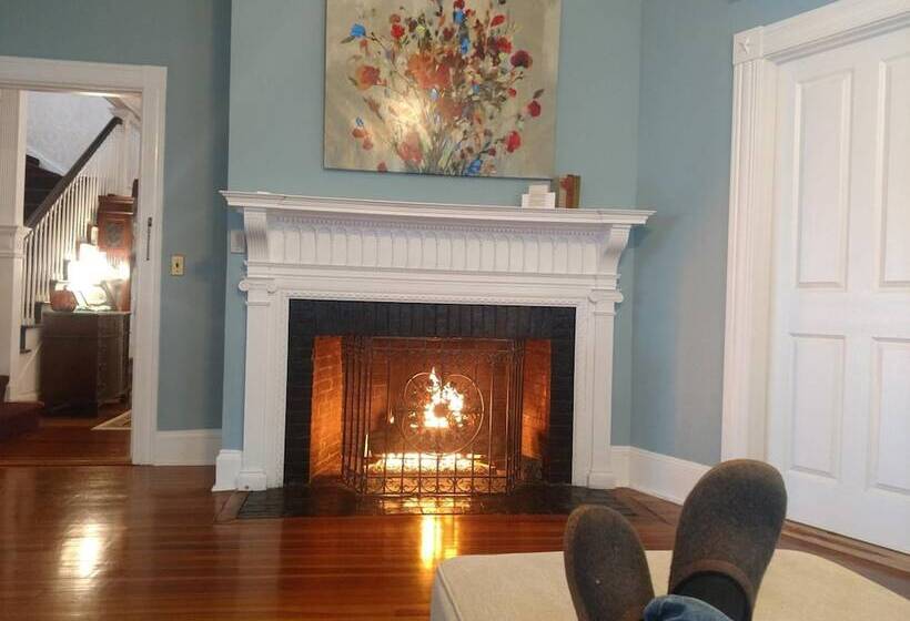 הוסטל Saltair Inn Waterfront B&b