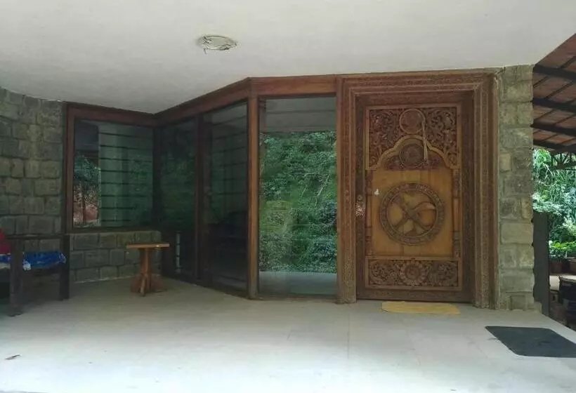 ホテル Kwality Estate