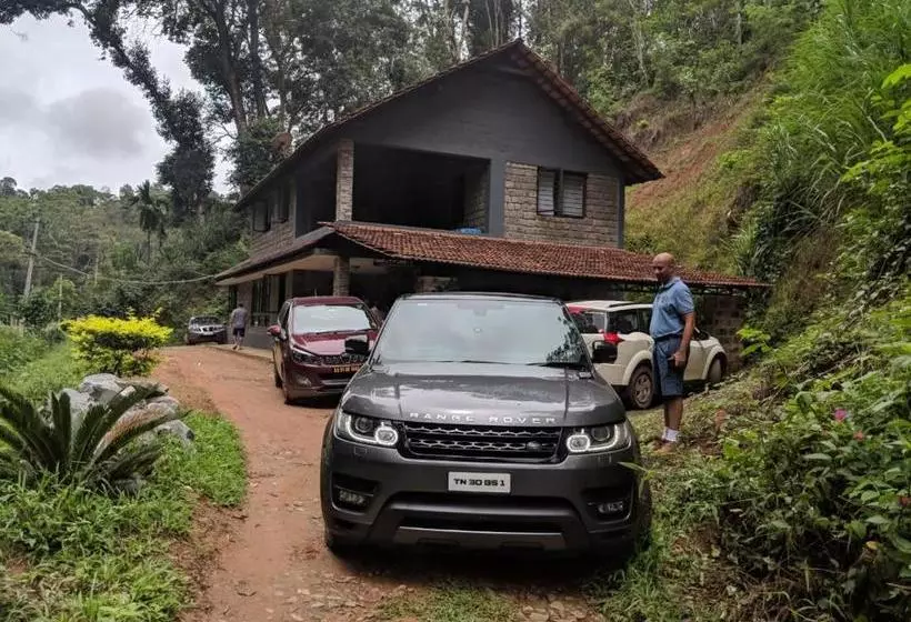 ホテル Kwality Estate