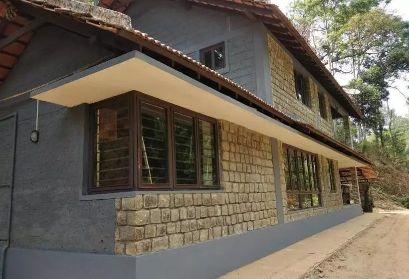 ホテル Kwality Estate