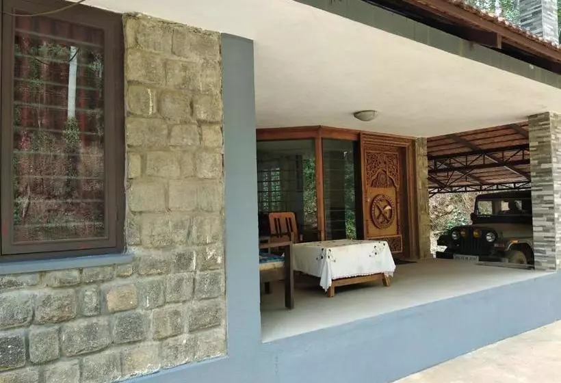 ホテル Kwality Estate