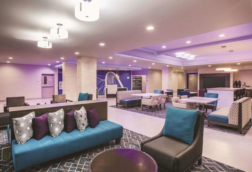 Отель La Quinta By Wyndham Dallas Northeast Arboretum