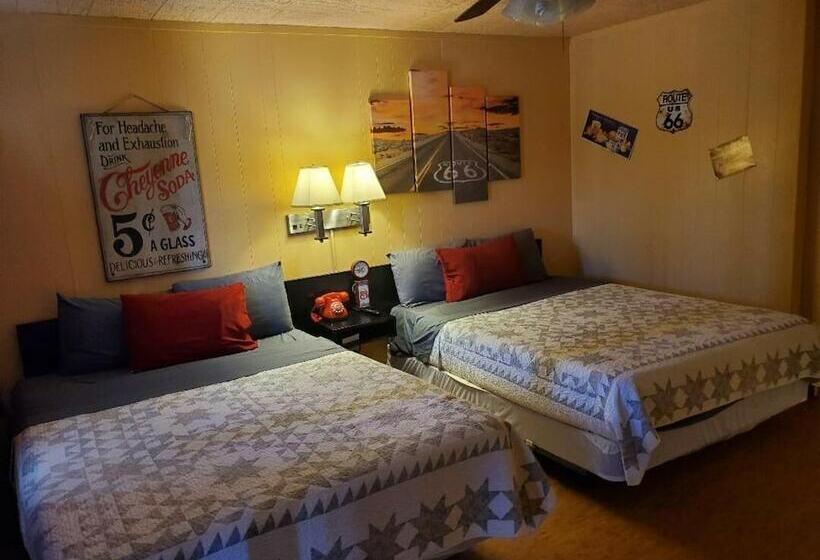 מוטל Brad's Desert Inn