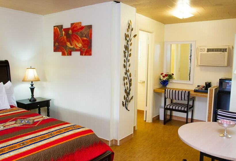 מוטל Brad's Desert Inn