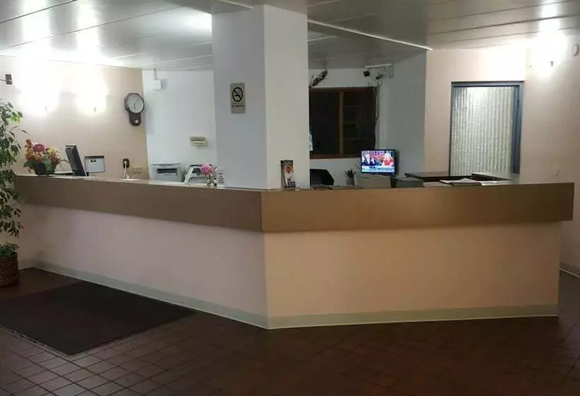 モーテル Osseo Inn