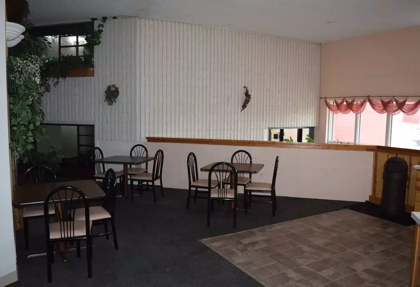 モーテル Osseo Inn