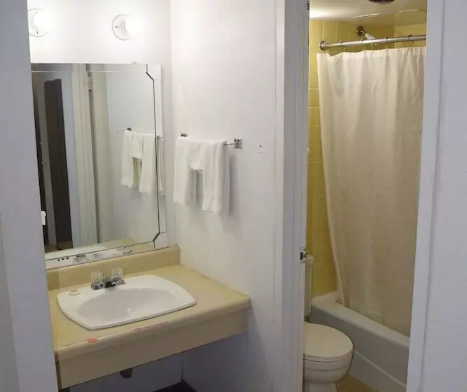 モーテル Osseo Inn