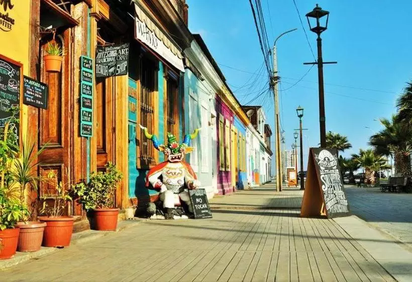 پانسیون Hostal Aloha Inn
