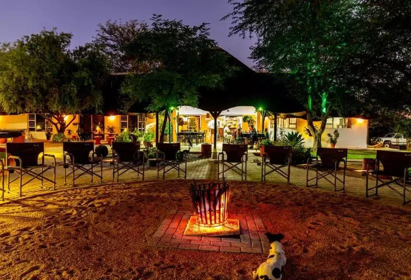 پانسیون Lion's Den Guesthouse
