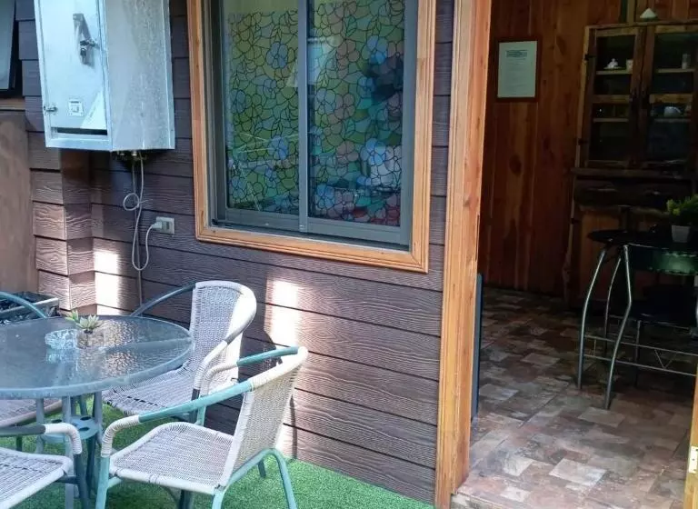 ペンション Hostal Mahuida