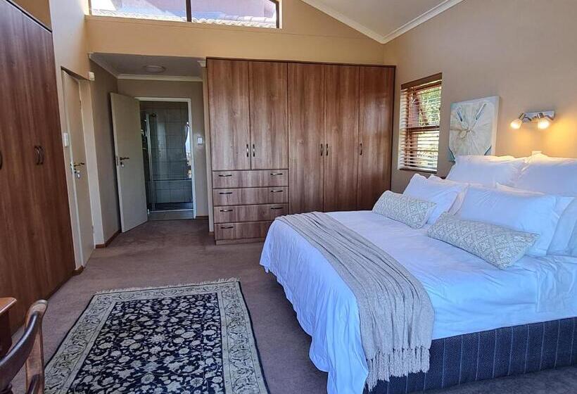 Pensionat Kaya Cabhozi At 306 On Heightsroad