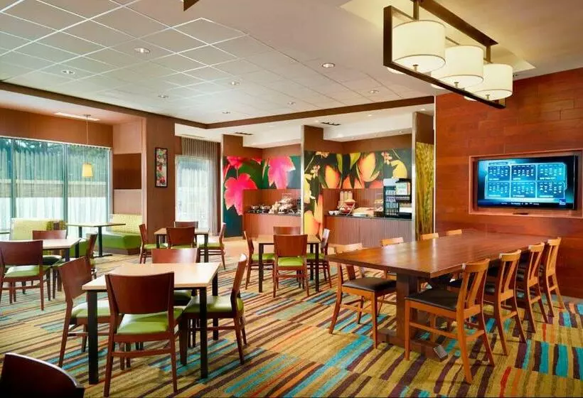 Hotelli Fairfield Inn & Suites By Marriott Hendersonville Flat Rock