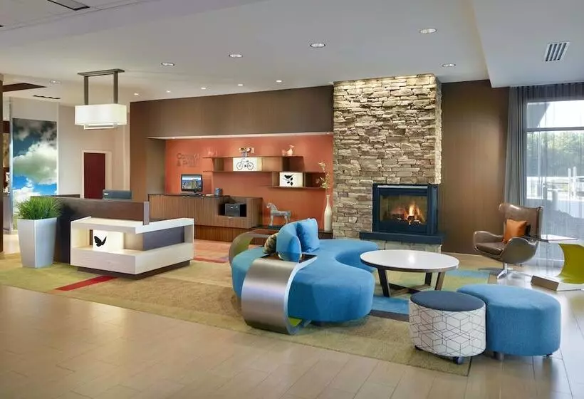 Hotelli Fairfield Inn & Suites By Marriott Hendersonville Flat Rock