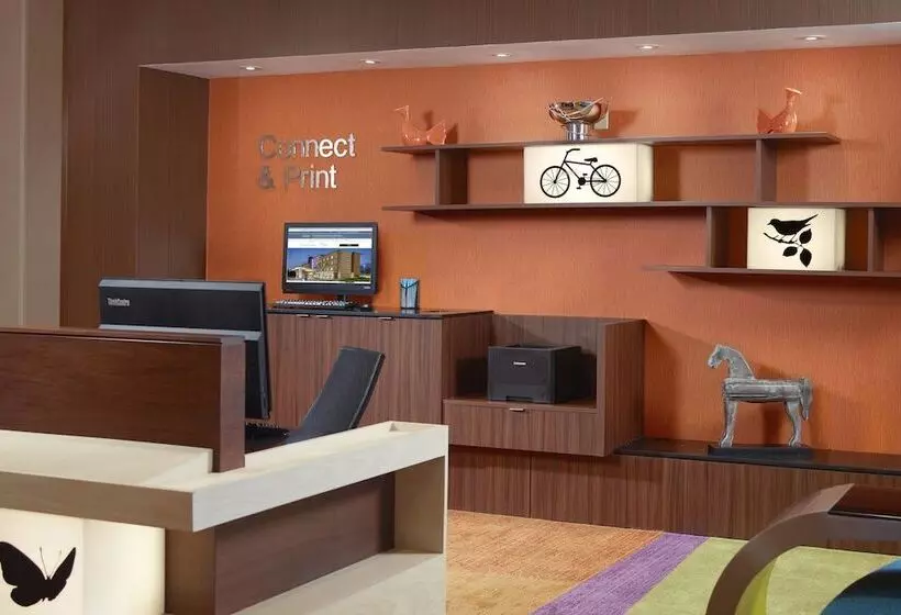 Hotelli Fairfield Inn & Suites By Marriott Hendersonville Flat Rock