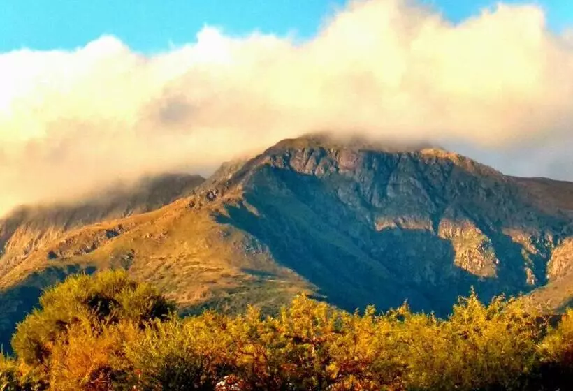 Retkeilymaja El Mundo Interior