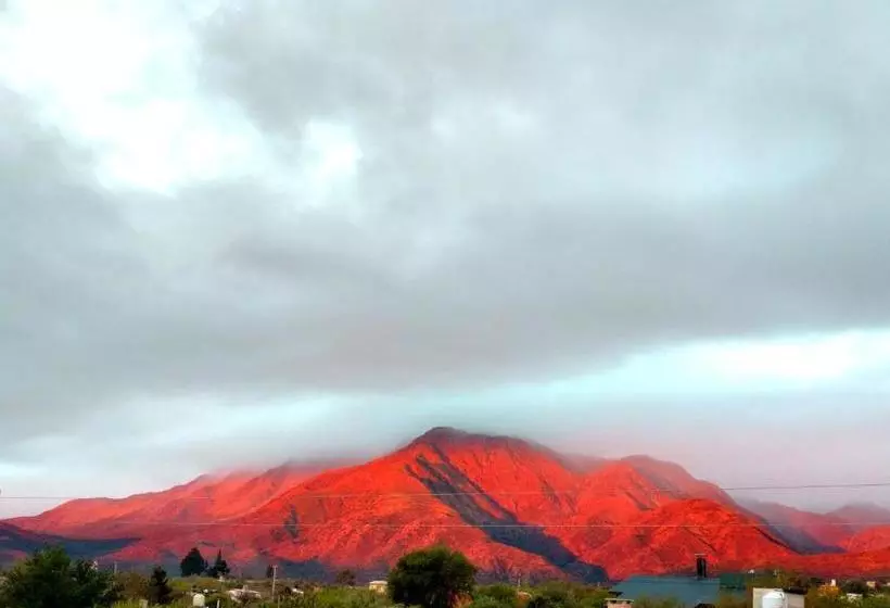 Retkeilymaja El Mundo Interior