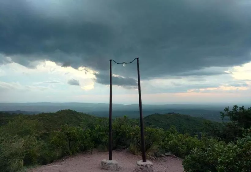 Retkeilymaja El Mundo Interior