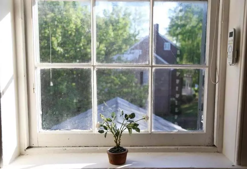 تختخواب و صبحانه Chilton House Suites