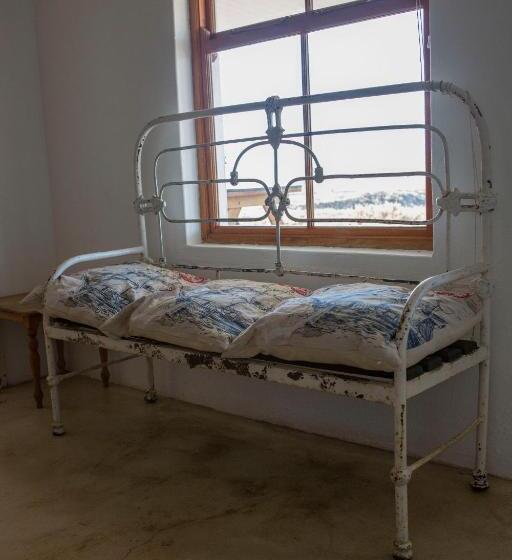 فندق Windfall Wine Farm