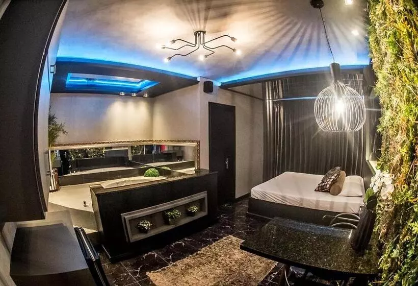 Motel Paradiso Soledade