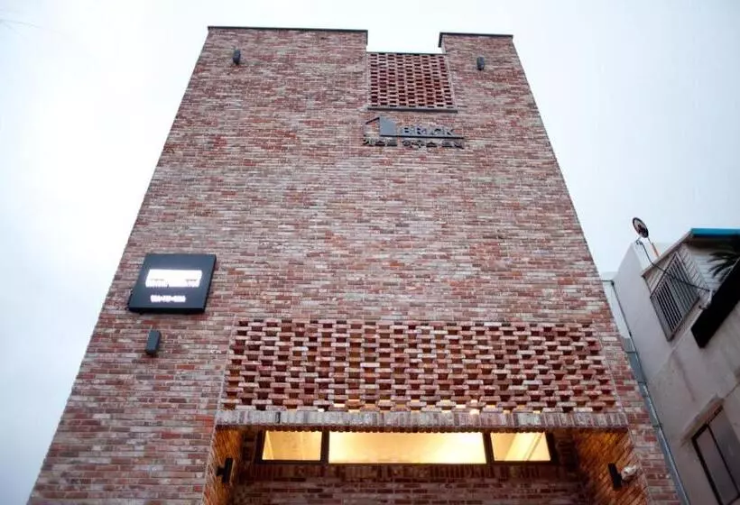 ペンション Guest House Brick