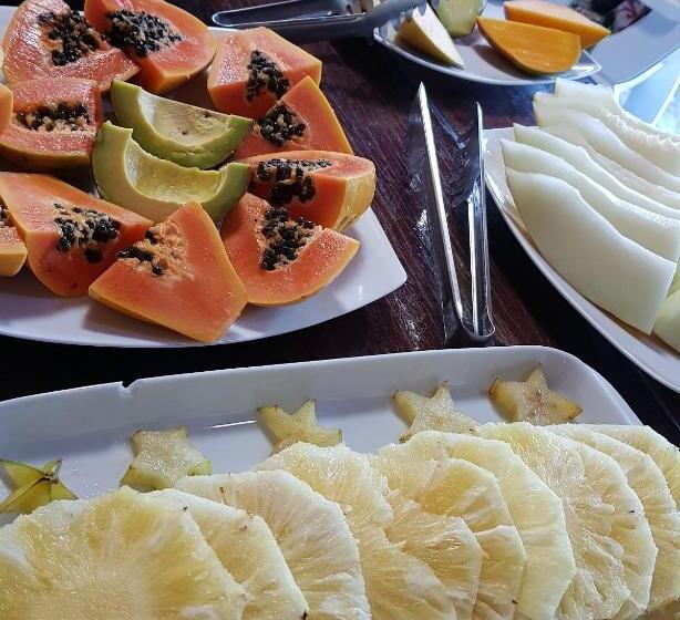 Пансион Pousada Tropical Araçatiba