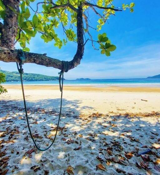 Пансион Pousada Tropical Araçatiba