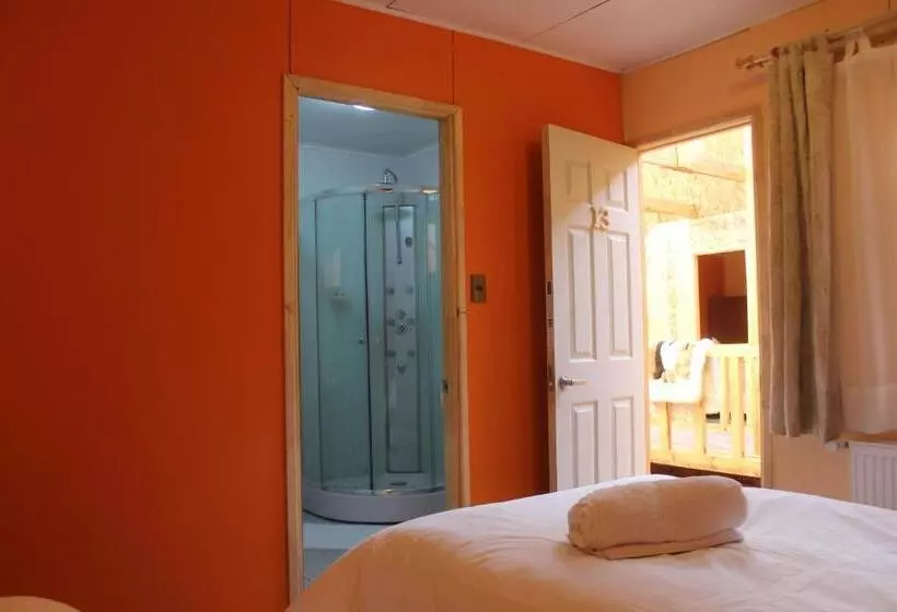 ユースホステル Hostal Baquedano