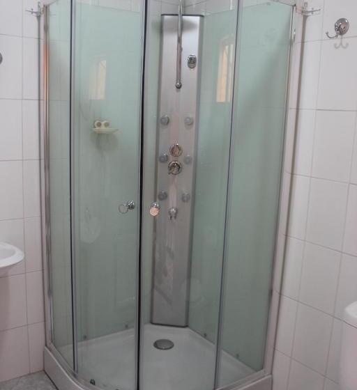 Hostel Hostal Baquedano