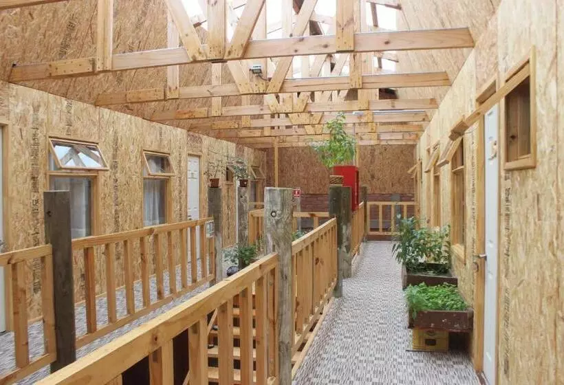 ユースホステル Hostal Baquedano
