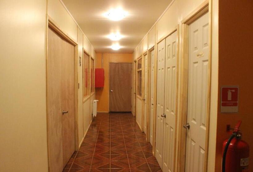 Hostel Hostal Baquedano