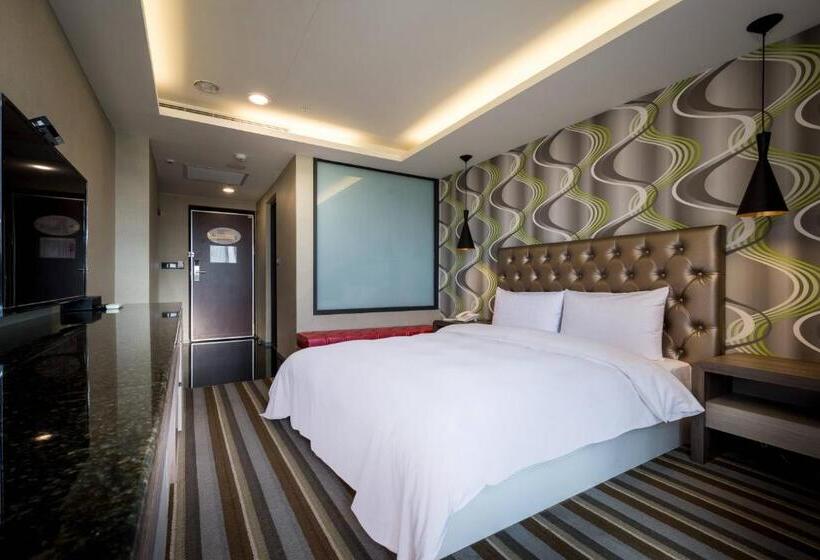 هاستل Jung Zaw Bussiness