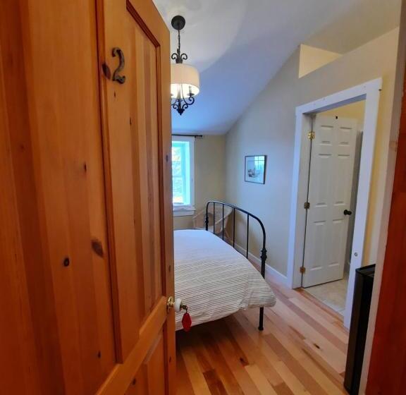 بنسيون Auberge Schweizer