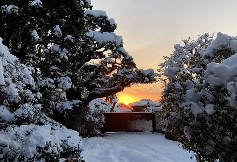 Majatalo Kougetsu Sanso    Moon Villa In Tokyo