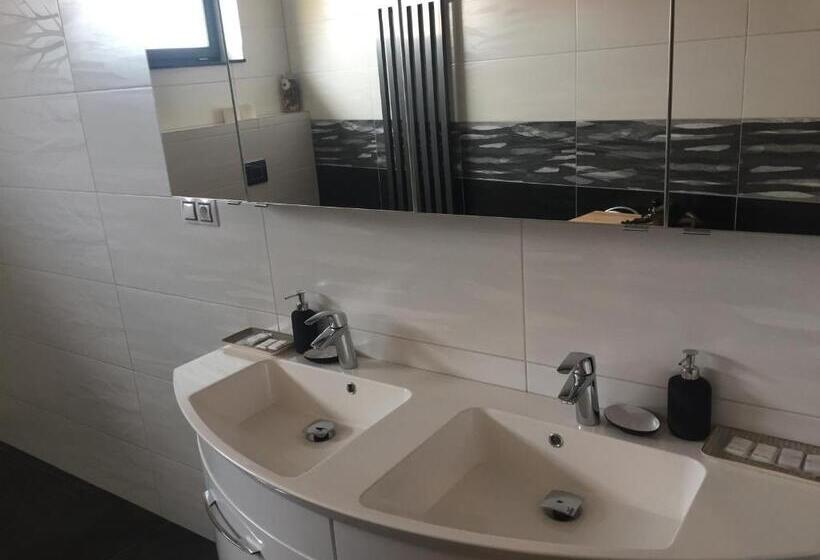 膳宿费 Penzion Za Radnicí