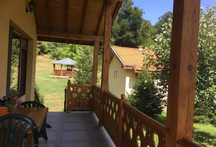 Majatalo бунгала дара