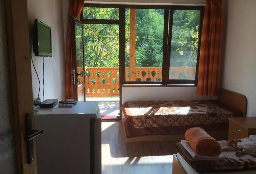 Majatalo бунгала дара