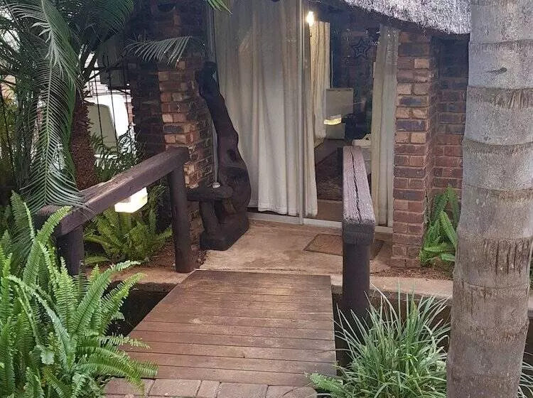 ペンション Inca Lily Accommodation