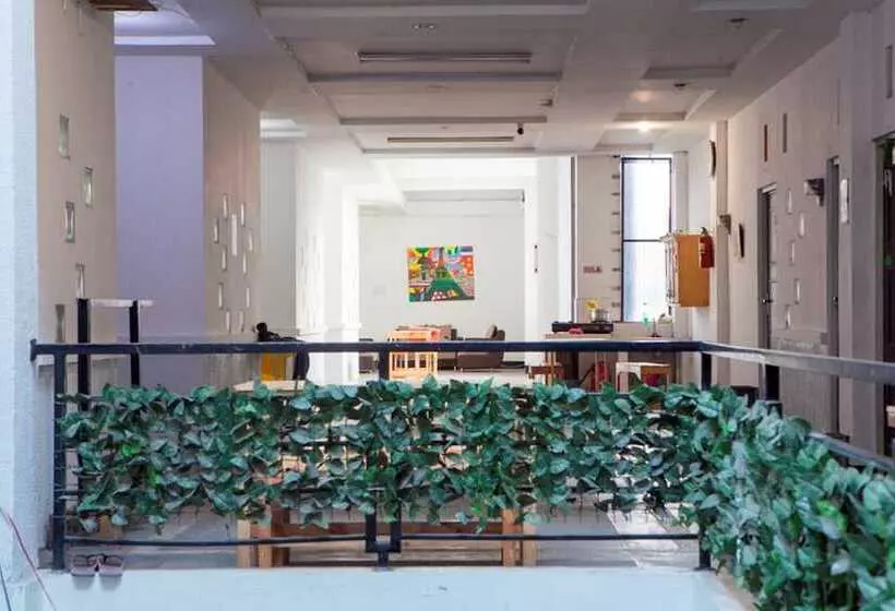 Majatalo Reddoorz Near Telkom Corporate University