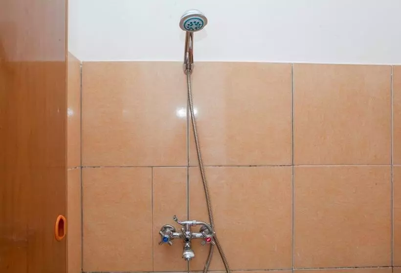 Majatalo Reddoorz Near Telkom Corporate University